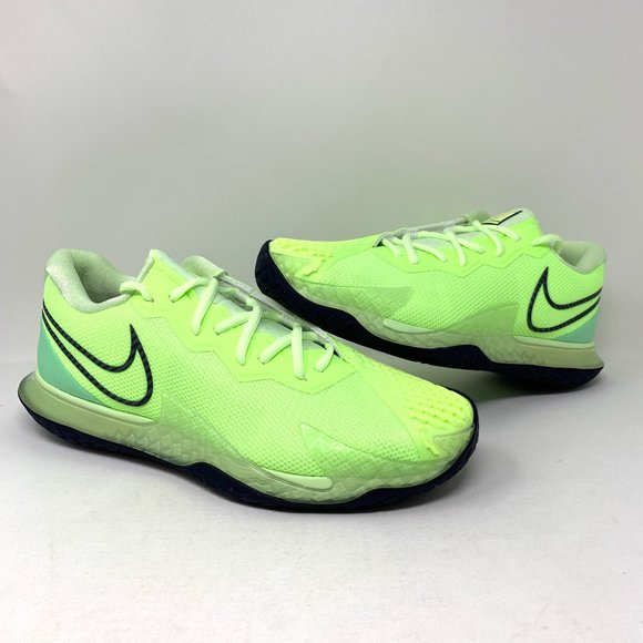 nike ghost green shoes